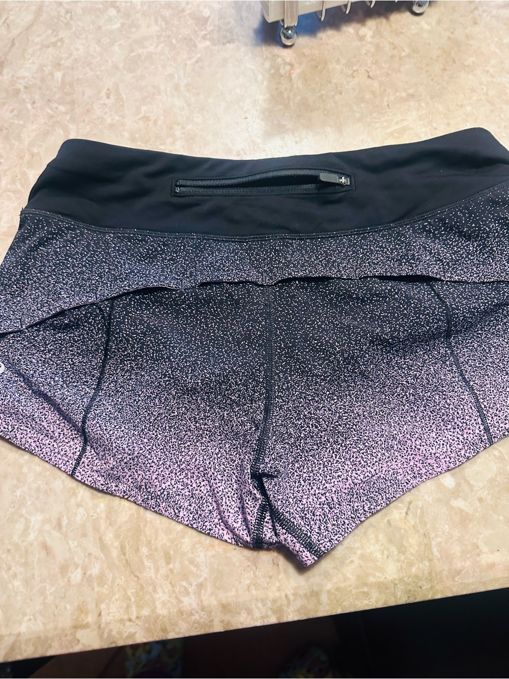 Lululemon Women’s size 6 Pink Gradient Active Shorts with Back Zip Pocket 2.5 in